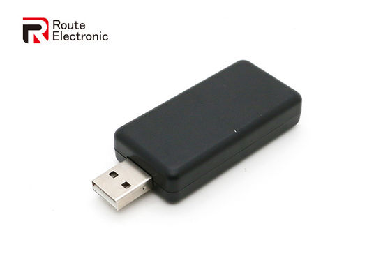Zwarte auto-elektronische accessoires, HDMI-video-uitgangsadapter plug-and-play